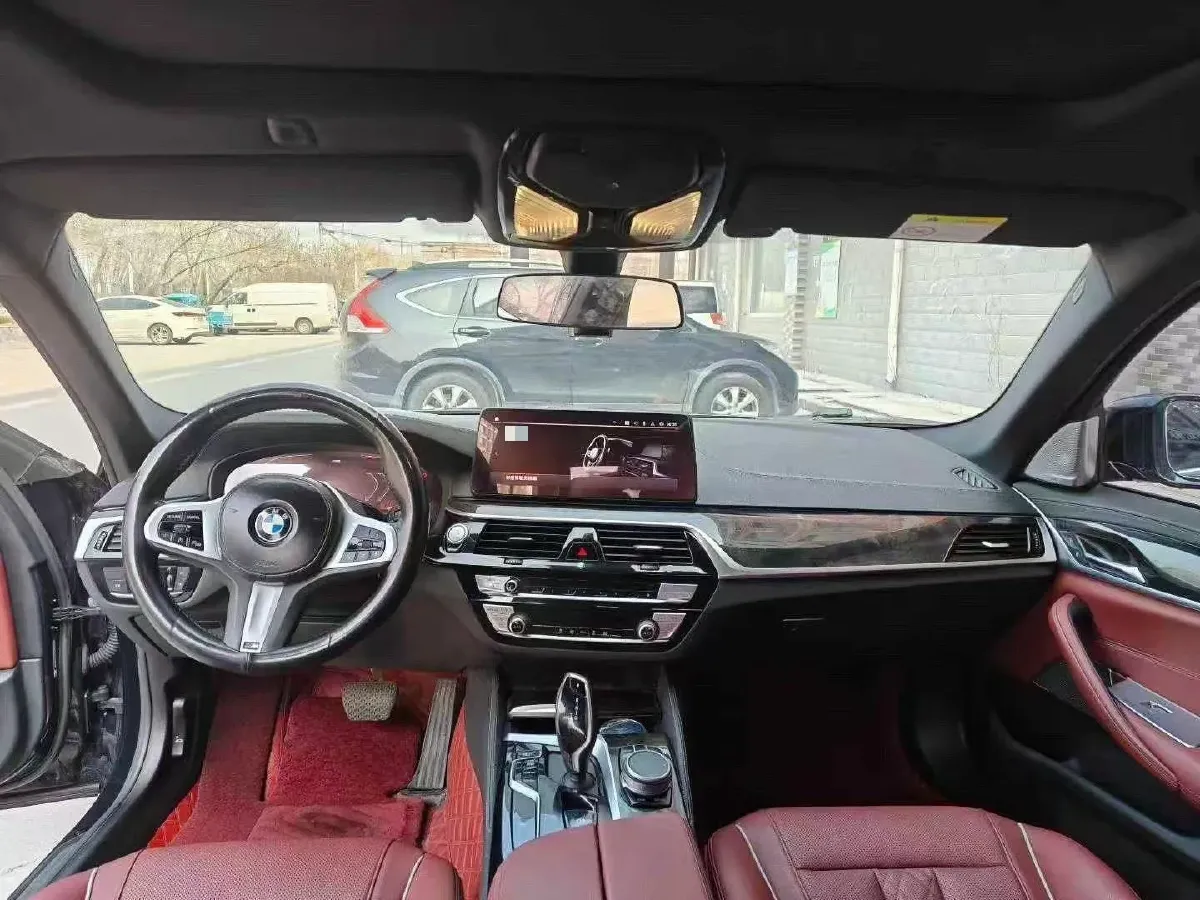 2022 BMW 5 Series 2.0T 184HP L4 8AT,autocango,china used car exporter,china ev exporter,chinese used car exporter,chinese used ev exporter
