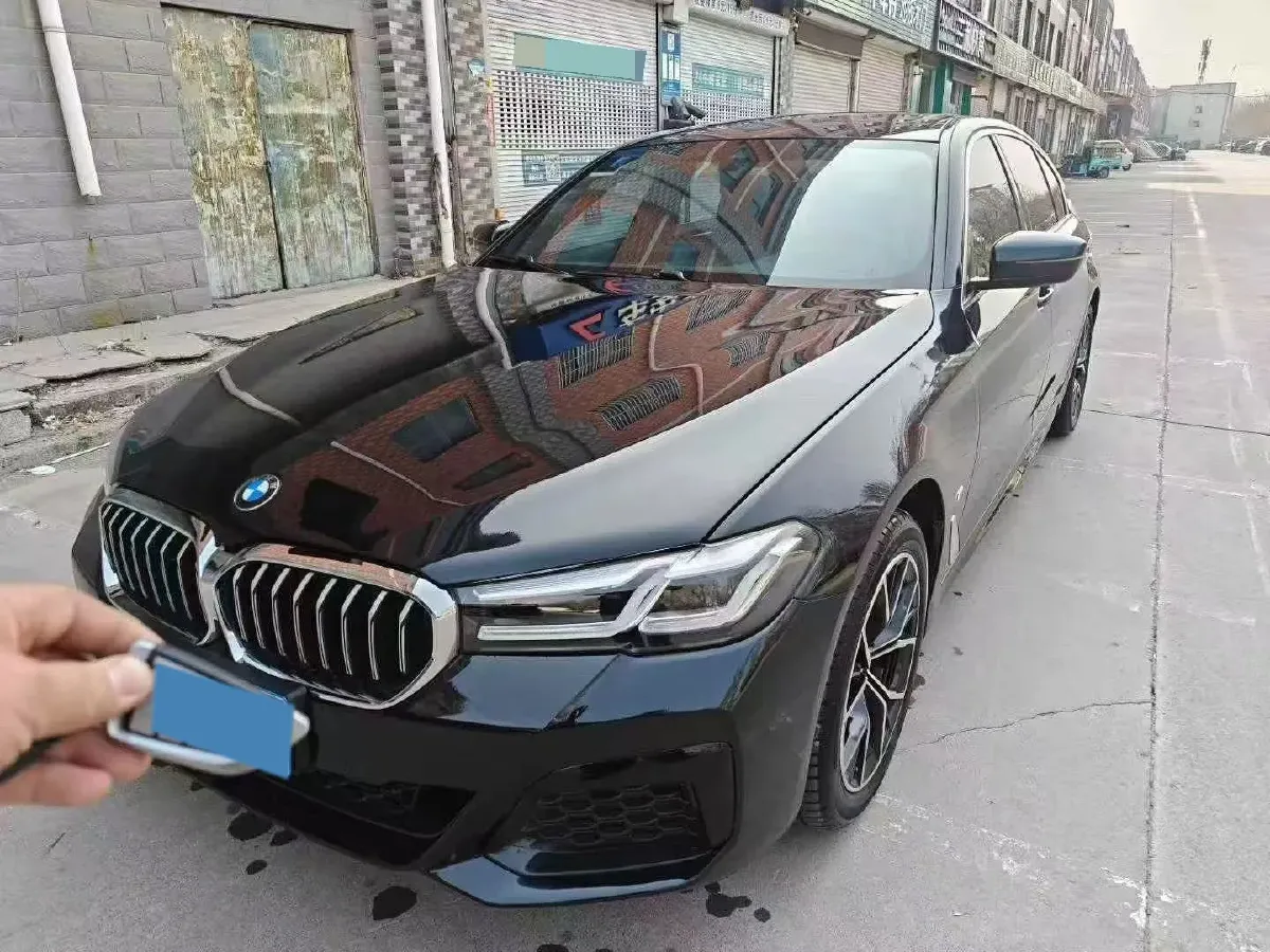 2022 BMW 5 Series 2.0T 184HP L4 8AT,autocango,china used car exporter,china ev exporter,chinese used car exporter,chinese used ev exporter