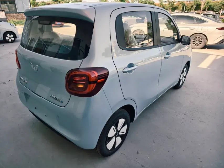 2025 WuLing HongGuang MINI EV BEV 16.2KWH,autocango,china used car exporter,china ev exporter,chinese used car exporter,chinese used ev exporter