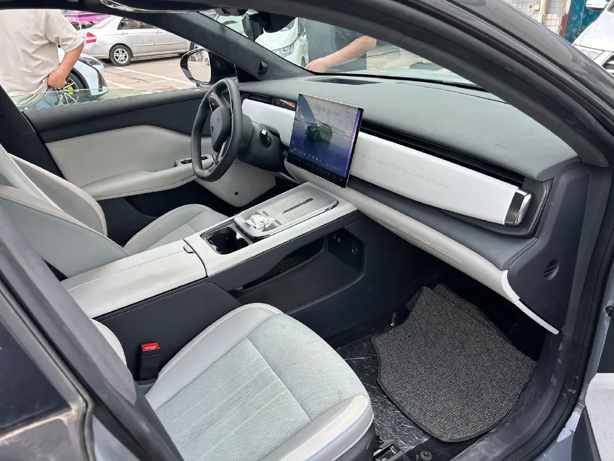 2024 Voyah ZhiYin BEV 79KWH,autocango,china used car exporter,china ev exporter,chinese used car exporter,chinese used ev exporter