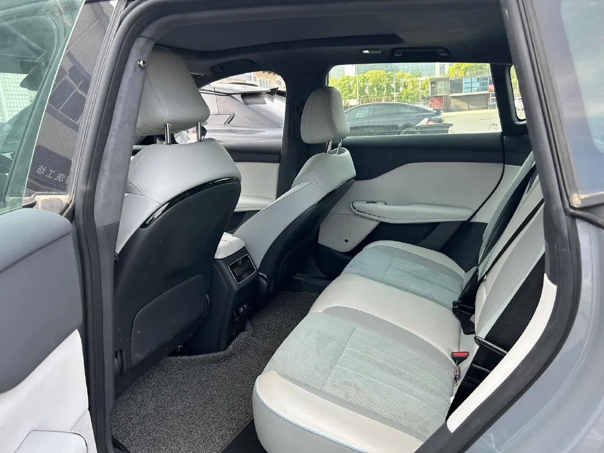 2024 Voyah ZhiYin BEV 79KWH,autocango,china used car exporter,china ev exporter,chinese used car exporter,chinese used ev exporter
