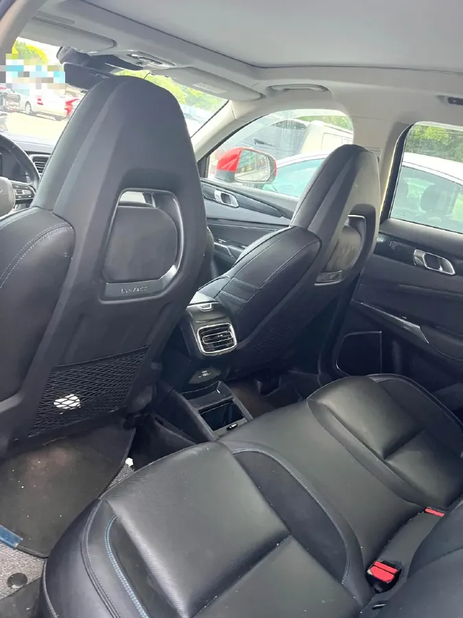 2018 Isuzu Mu-X 3.0T 177HP L4 6AT,autocango,china used car exporter,china ev exporter,chinese used car exporter,chinese used ev exporter