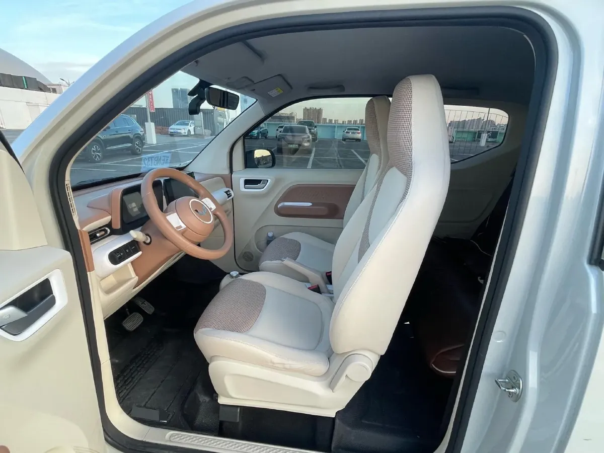 2024 WuLing HongGuang MINI EV BEV 17.3KWH,autocango,china used car exporter,china ev exporter,chinese used car exporter,chinese used ev exporter