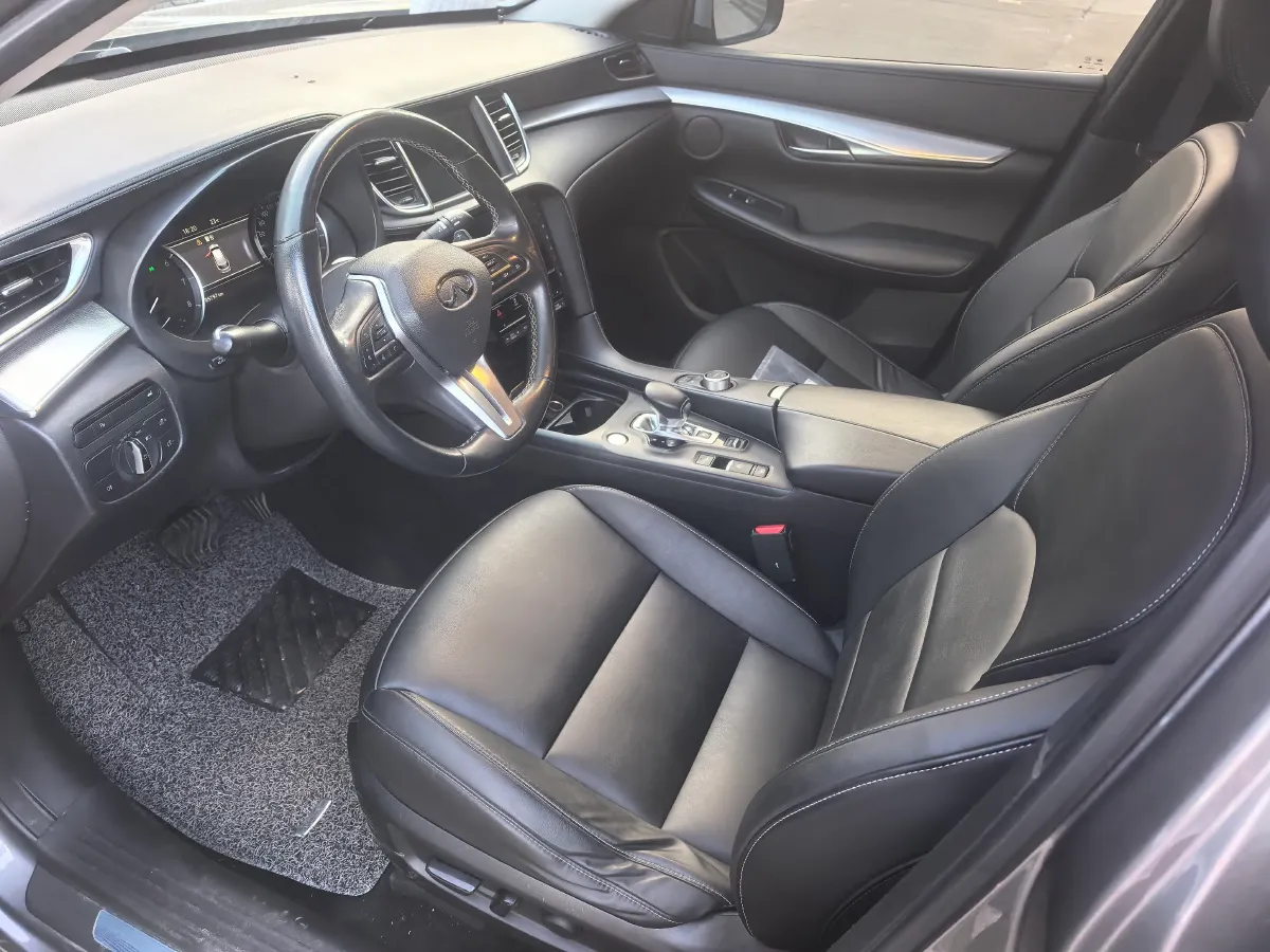 2020 Infiniti QX50 2.0T 245HP L4 CVT,autocango,china used car exporter,china ev exporter,chinese used car exporter,chinese used ev exporter