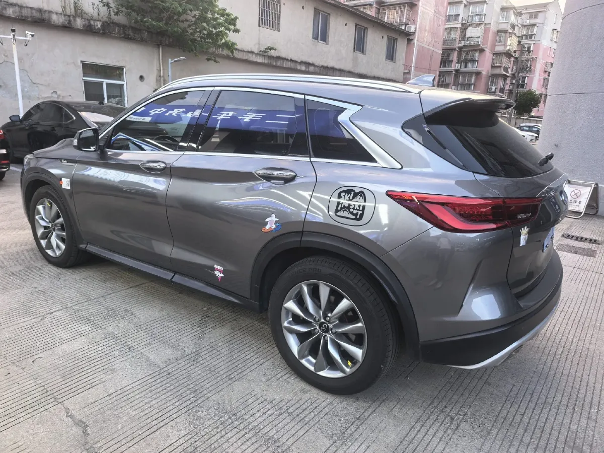 2020 Infiniti QX50 2.0T 245HP L4 CVT,autocango,china used car exporter,china ev exporter,chinese used car exporter,chinese used ev exporter