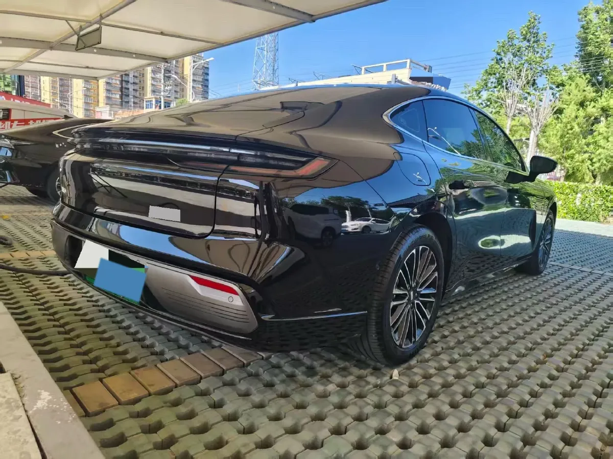 2025 Geely Galaxy Starshine 8 1.5L 112HP L4 1DHT PHEV,autocango,china used car exporter,china ev exporter,chinese used car exporter,chinese used ev exporter