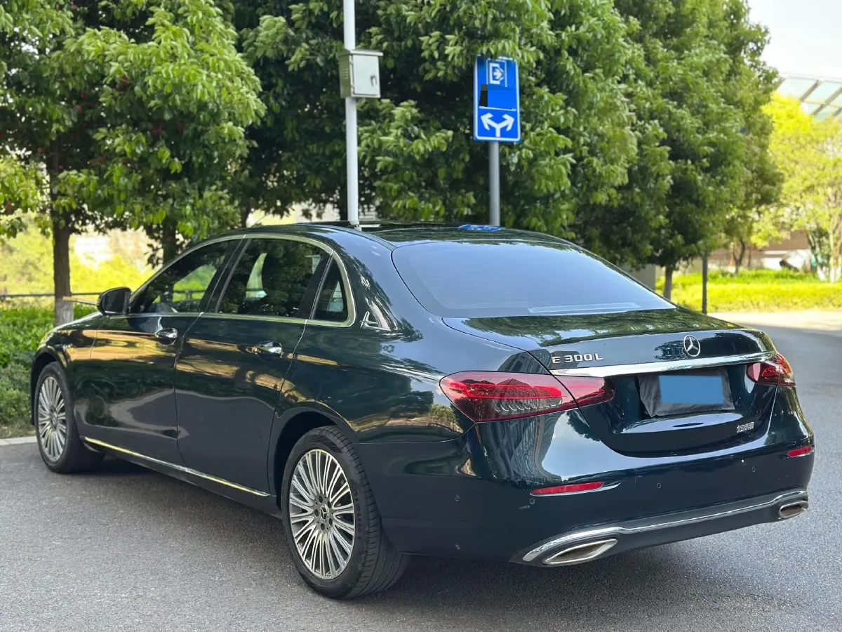 2021 Mercedes-Benz E Class 2.0T 258HP L4 9AT,autocango,china used car exporter,china ev exporter,chinese used car exporter,chinese used ev exporter