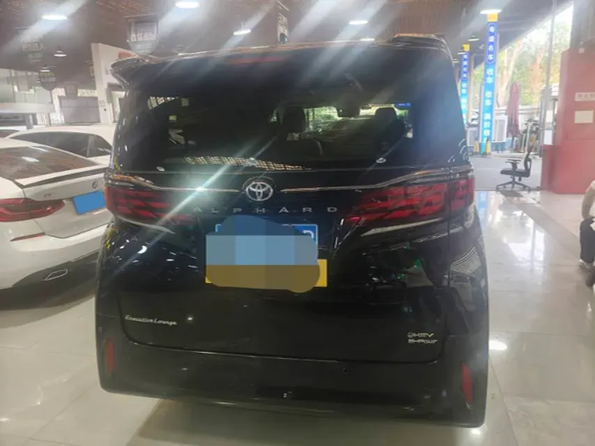 2024 Toyota Alphard 2.5L 190HP L4 E-CVT Hybrid,autocango,china used car exporter,china ev exporter,chinese used car exporter,chinese used ev exporter
