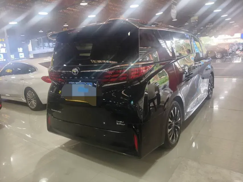 2024 Toyota Alphard 2.5L 190HP L4 E-CVT Hybrid,autocango,china used car exporter,china ev exporter,chinese used car exporter,chinese used ev exporter