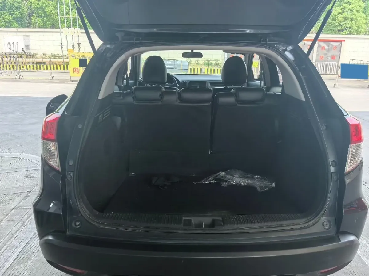 2022 Honda Vezel 1.5L 131HP L4 CVT,autocango,china used car exporter,china ev exporter,chinese used car exporter,chinese used ev exporter