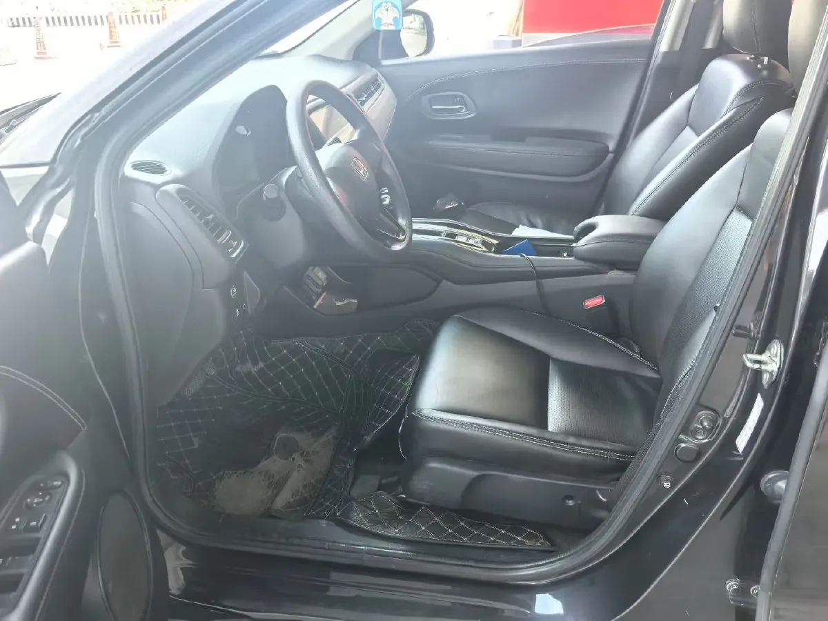 2022 Honda Vezel 1.5L 131HP L4 CVT,autocango,china used car exporter,china ev exporter,chinese used car exporter,chinese used ev exporter