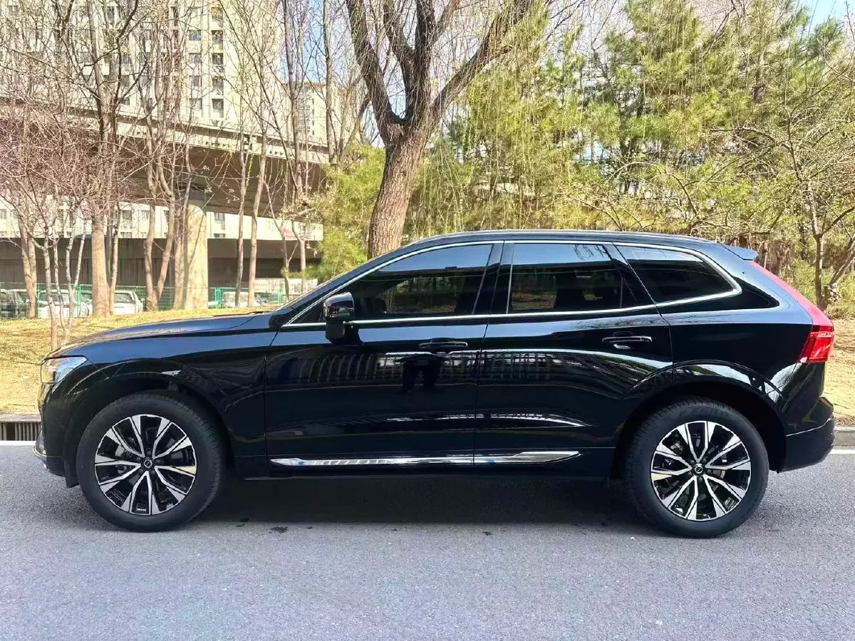 2024 Volvo XC60 2.0T 250HP L4 8AT,autocango,china used car exporter,china ev exporter,chinese used car exporter,chinese used ev exporter