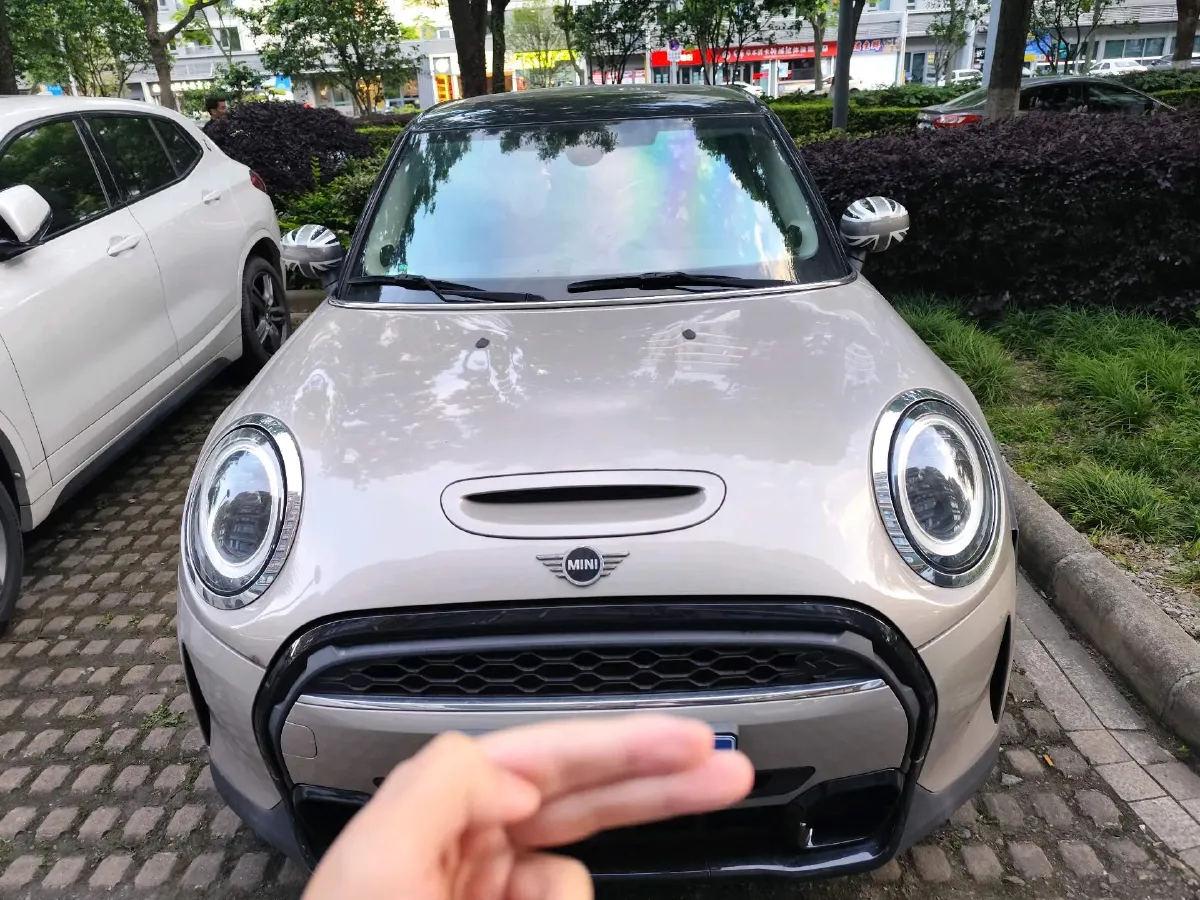 2022 MINI MINI 2.0T 192HP L4 7DCT,autocango,china used car exporter,china ev exporter,chinese used car exporter,chinese used ev exporter