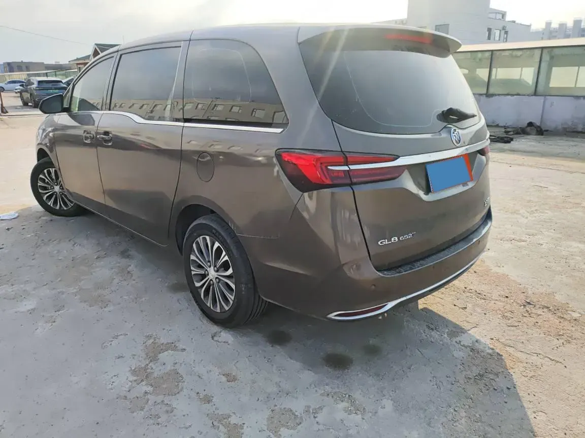 2022 Buick GL8 2.0T 237HP L4 9AT,autocango,china used car exporter,china ev exporter,chinese used car exporter,chinese used ev exporter