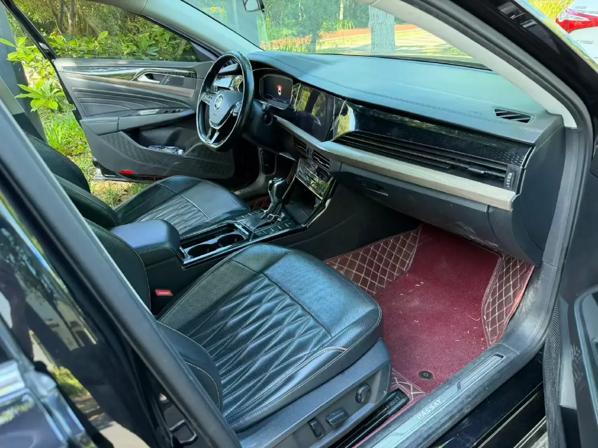 2019 Volvo V40 1.5T 152HP L4 6AT,autocango,china used car exporter,china ev exporter,chinese used car exporter,chinese used ev exporter