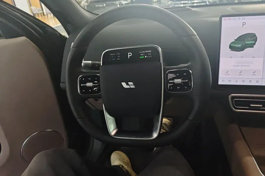 2025 Li L9 Range Extended 154HP REEV,autocango,china used car exporter,china ev exporter,chinese used car exporter,chinese used ev exporter