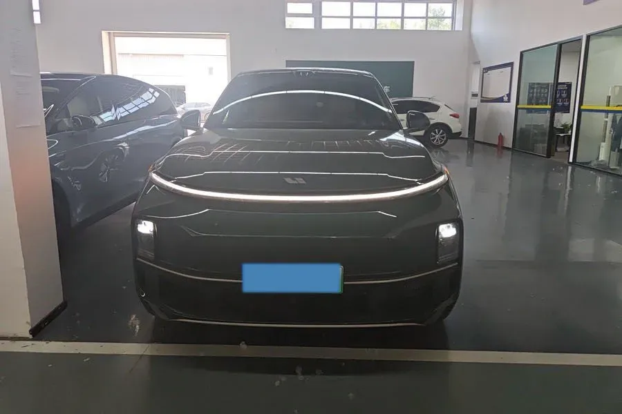 2025 Li L9 Range Extended 154HP REEV,autocango,china used car exporter,china ev exporter,chinese used car exporter,chinese used ev exporter