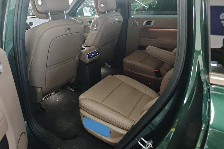2025 Li L9 Range Extended 154HP REEV,autocango,china used car exporter,china ev exporter,chinese used car exporter,chinese used ev exporter