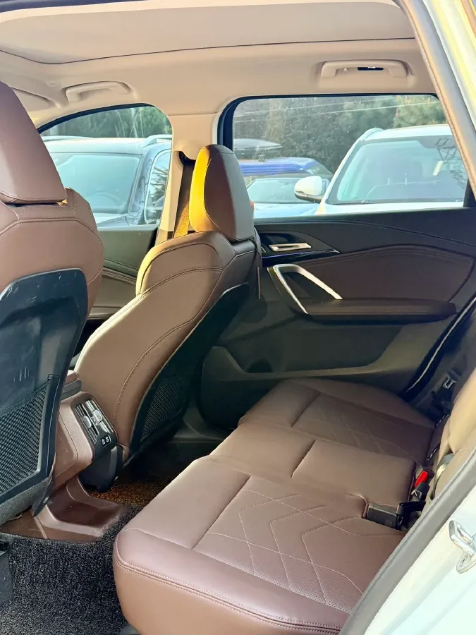 2024 BMW X1 2.0T 204HP L4 7DCT,autocango,china used car exporter,china ev exporter,chinese used car exporter,chinese used ev exporter