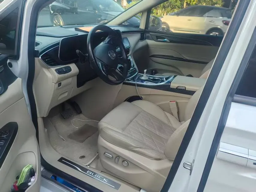 2022 Buick GL8 2.0T 237HP L4 9AT,autocango,china used car exporter,china ev exporter,chinese used car exporter,chinese used ev exporter