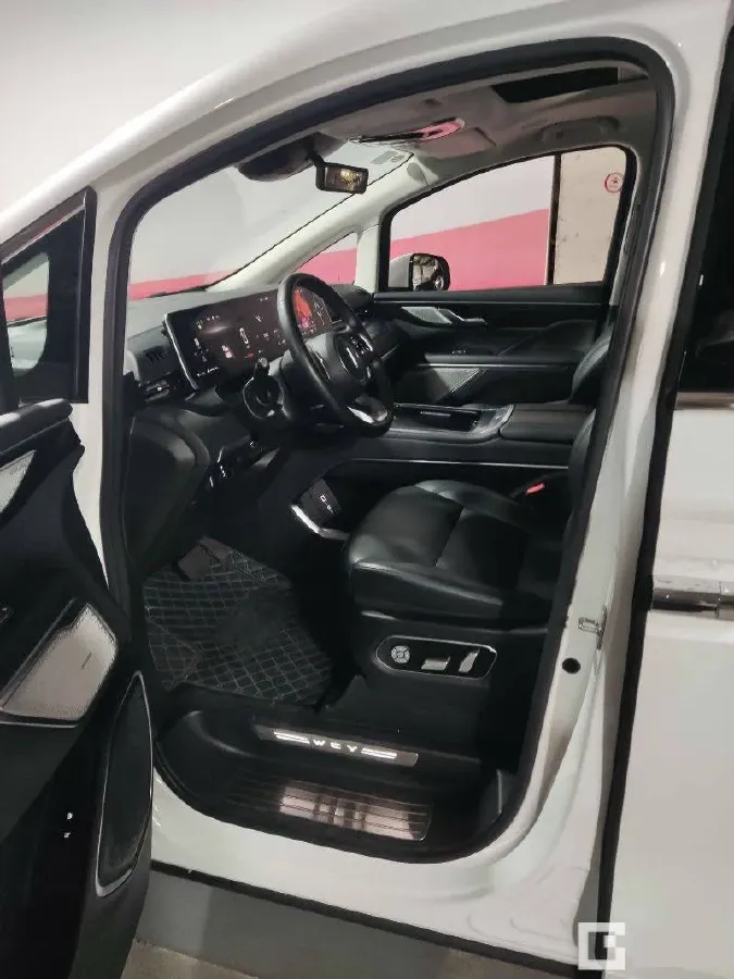 2024 Toyota Sienna 2.5L 189HP L4 E-CVT Hybrid,autocango,china used car exporter,china ev exporter,chinese used car exporter,chinese used ev exporter