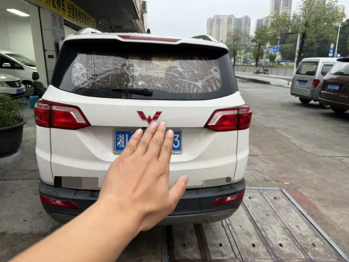 2018 WuLing HongGuang S3 1.5L 112HP L4 6MT,autocango,china used car exporter,china ev exporter,chinese used car exporter,chinese used ev exporter