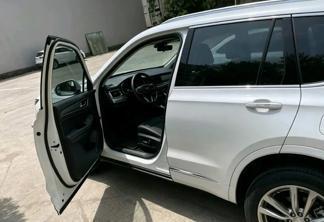 2022 Cadillac XT6 2.0T 237HP L4 9AT,autocango,china used car exporter,china ev exporter,chinese used car exporter,chinese used ev exporter