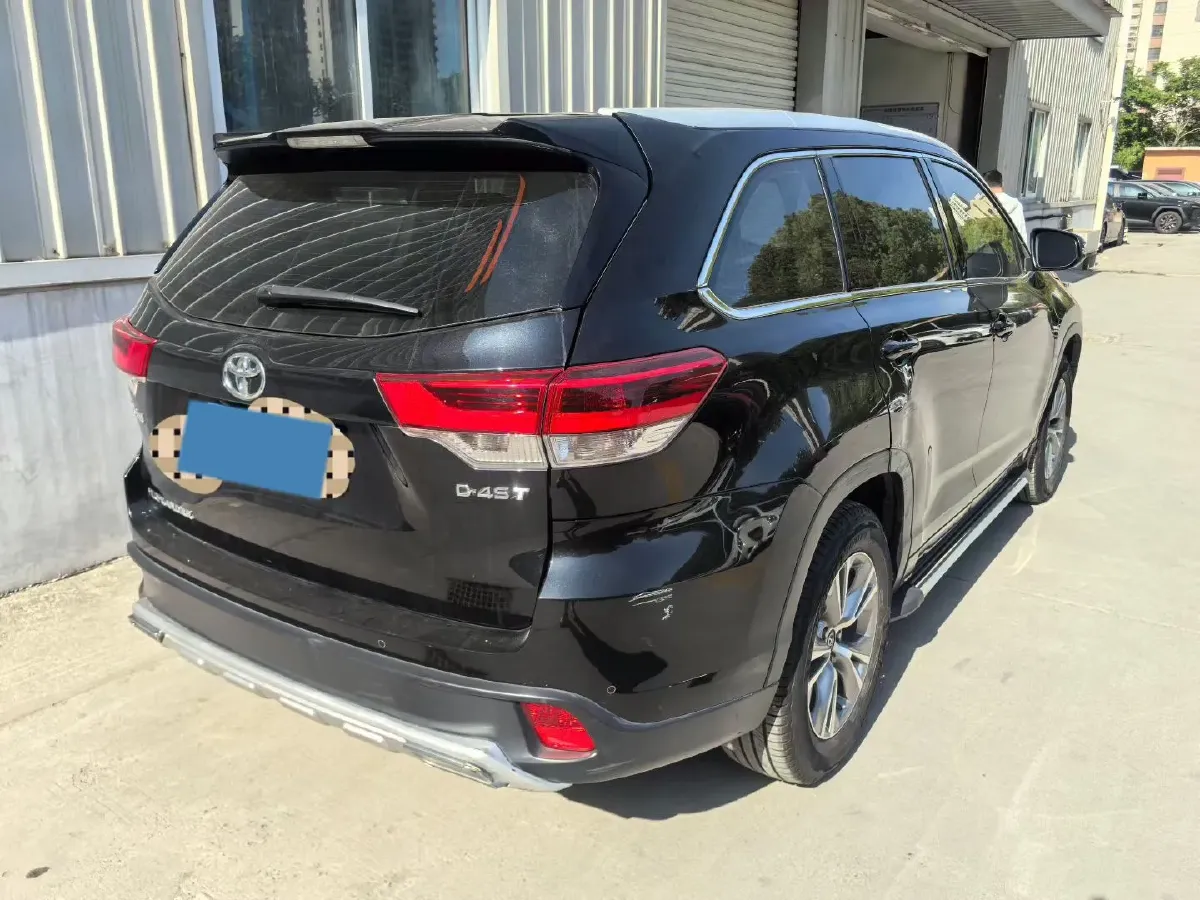 2021 Toyota Highlander 2.0T 220HP L4 6AT,autocango,china used car exporter,china ev exporter,chinese used car exporter,chinese used ev exporter
