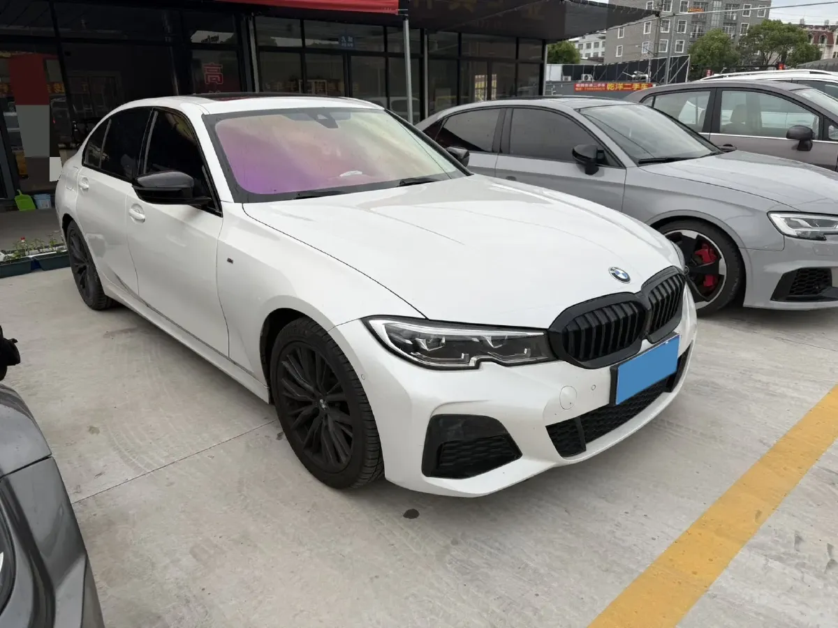 2021 BMW 3 Series 2.0T 184HP L4 8AT,autocango,china used car exporter,china ev exporter,chinese used car exporter,chinese used ev exporter