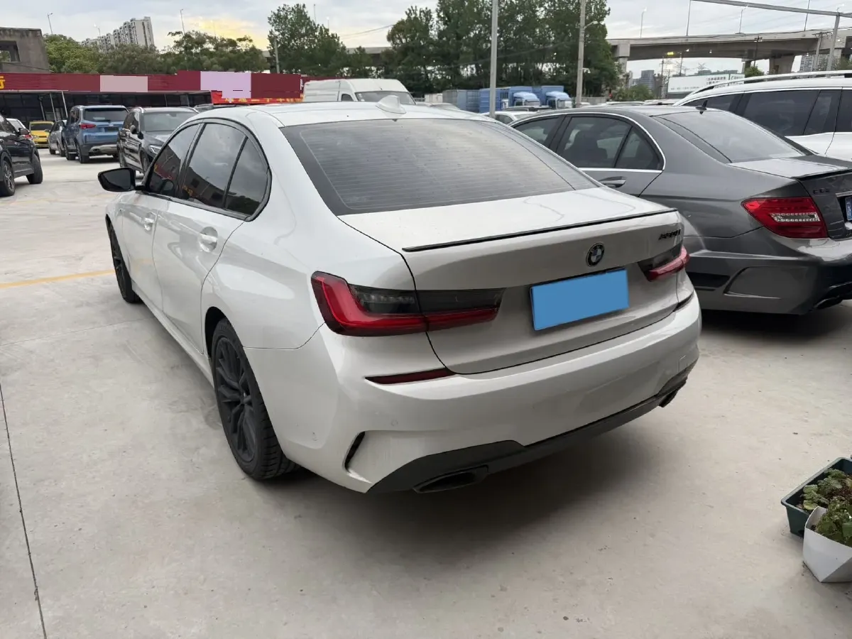 2021 BMW 3 Series 2.0T 184HP L4 8AT,autocango,china used car exporter,china ev exporter,chinese used car exporter,chinese used ev exporter