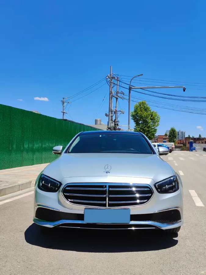 2022 Mercedes-Benz E Class 2.0T 211HP L4 9AT PHEV 25.4KWH,autocango,china used car exporter,china ev exporter,chinese used car exporter,chinese used ev exporter