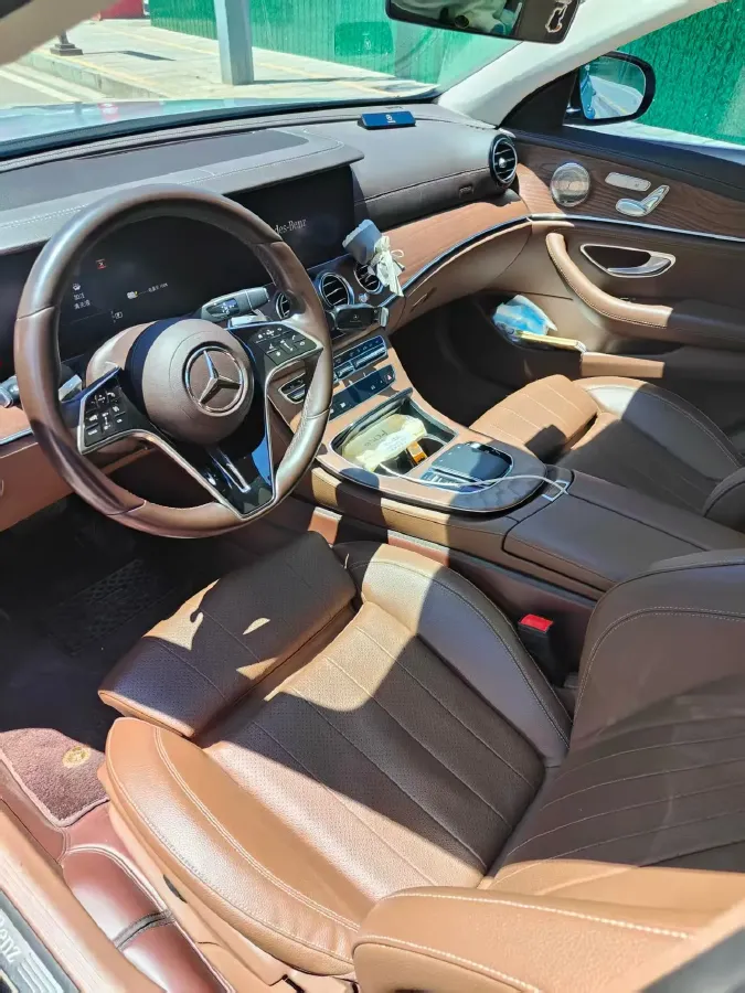 2022 Mercedes-Benz E Class 2.0T 211HP L4 9AT PHEV 25.4KWH,autocango,china used car exporter,china ev exporter,chinese used car exporter,chinese used ev exporter