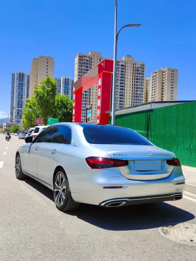 2022 Mercedes-Benz E Class 2.0T 211HP L4 9AT PHEV 25.4KWH,autocango,china used car exporter,china ev exporter,chinese used car exporter,chinese used ev exporter