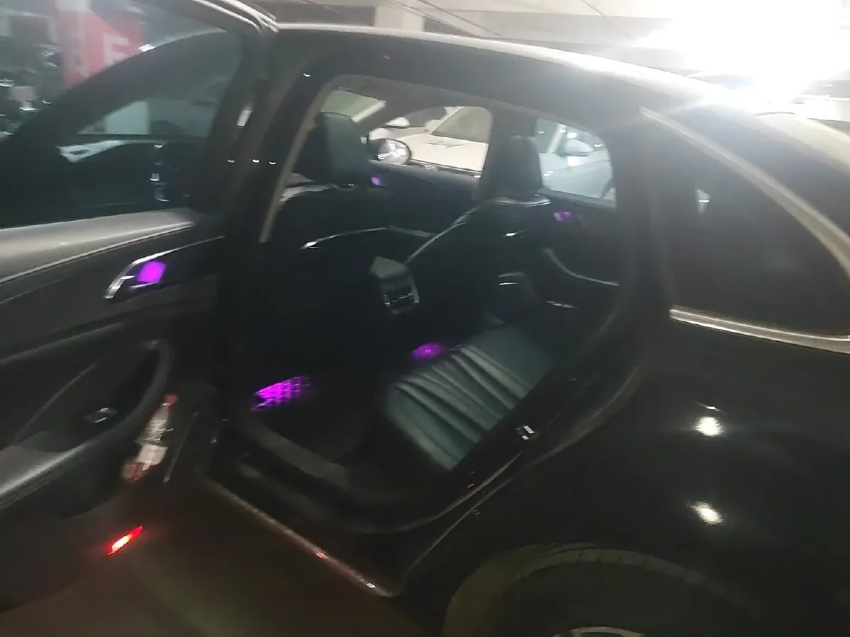 2023 HongQi H5 1.5T 169HP L4 7DCT,autocango,china used car exporter,china ev exporter,chinese used car exporter,chinese used ev exporter
