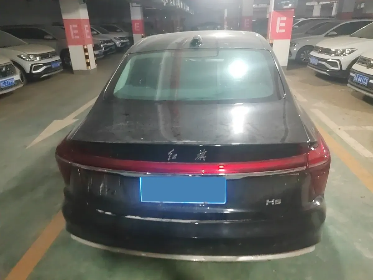 2023 HongQi H5 1.5T 169HP L4 7DCT,autocango,china used car exporter,china ev exporter,chinese used car exporter,chinese used ev exporter