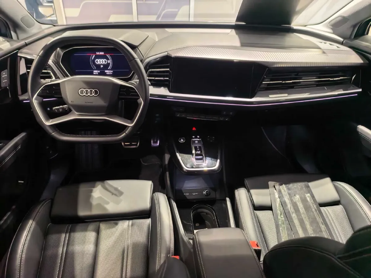 2024 Audi Q4 e-tron BEV 84.8KWH,autocango,china used car exporter,china ev exporter,chinese used car exporter,chinese used ev exporter