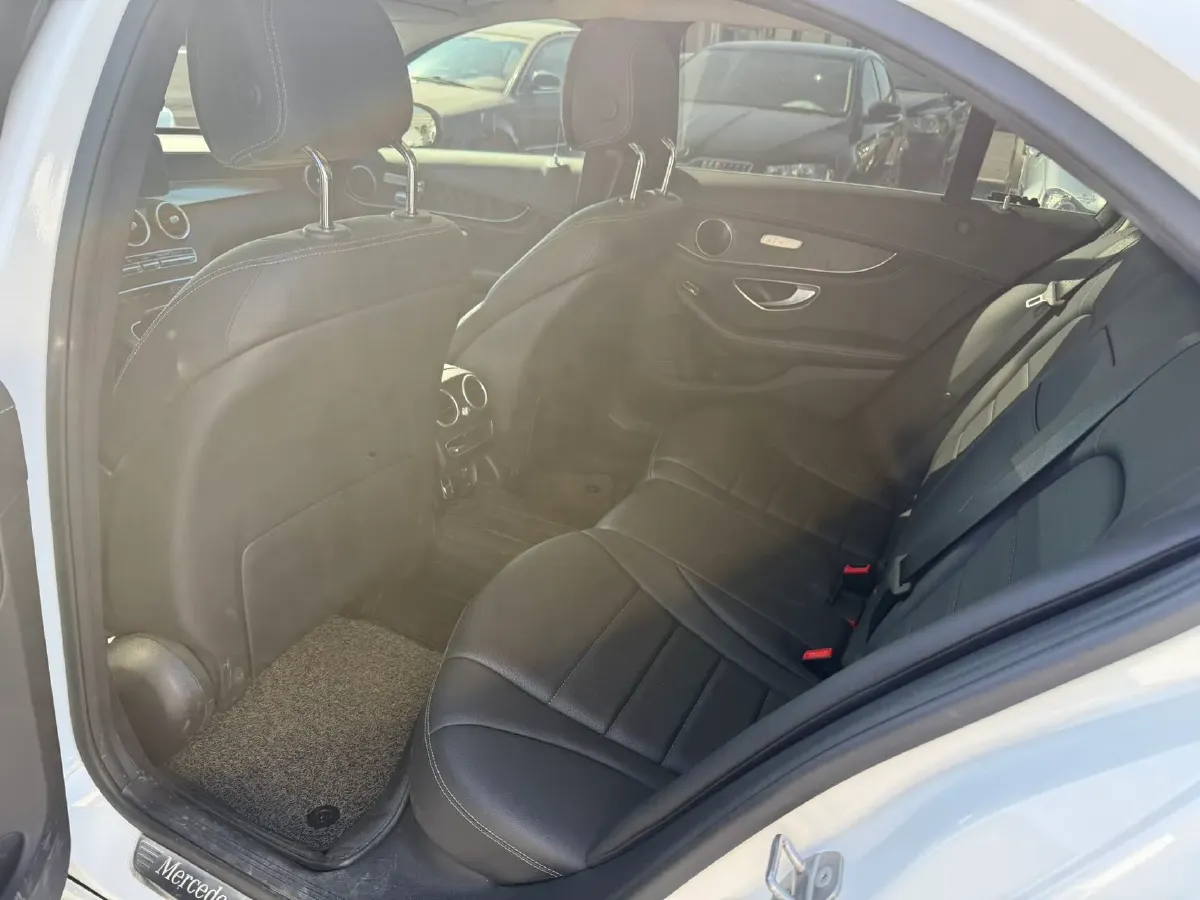 2020 Mercedes-Benz C Class 1.5T 184HP L4 9AT,autocango,china used car exporter,china ev exporter,chinese used car exporter,chinese used ev exporter