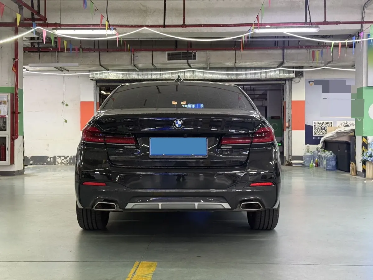 2022 BMW 5 Series 2.0T 184HP L4 8AT,autocango,china used car exporter,china ev exporter,chinese used car exporter,chinese used ev exporter