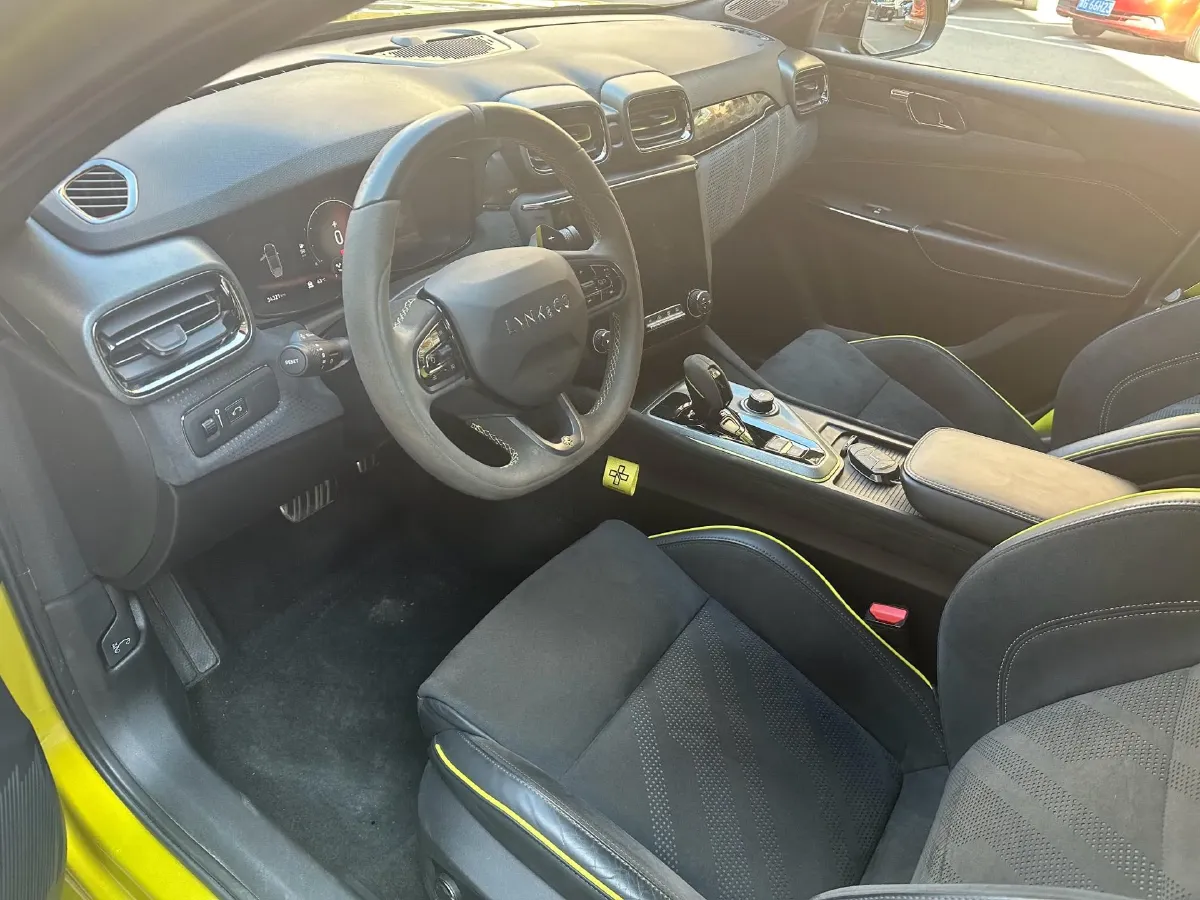 2019 LYNK&CO 03 2.0T 254HP L4 8AT,autocango,china used car exporter,china ev exporter,chinese used car exporter,chinese used ev exporter