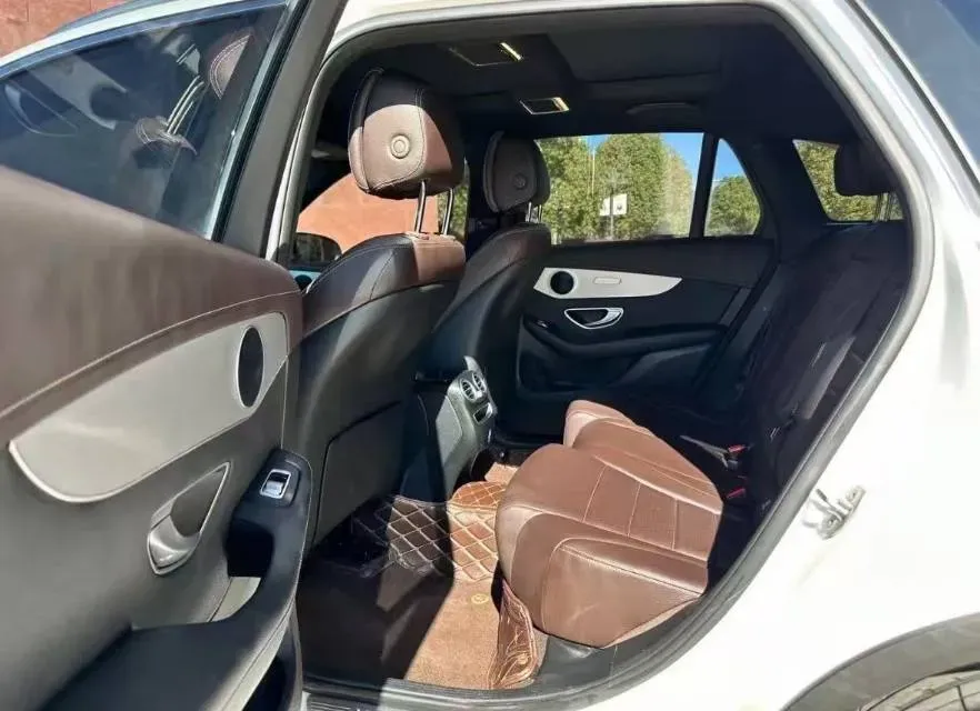 2022 Mercedes-Benz GLC Class 2.0T 197HP L4 9AT,autocango,china used car exporter,china ev exporter,chinese used car exporter,chinese used ev exporter