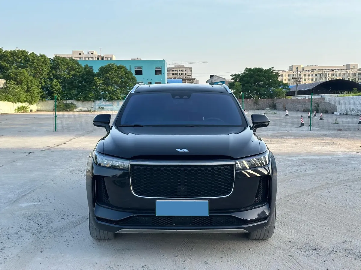 2020 Li ONE Range Extended 131HP REEV 40.5KWH,autocango,china used car exporter,china ev exporter,chinese used car exporter,chinese used ev exporter