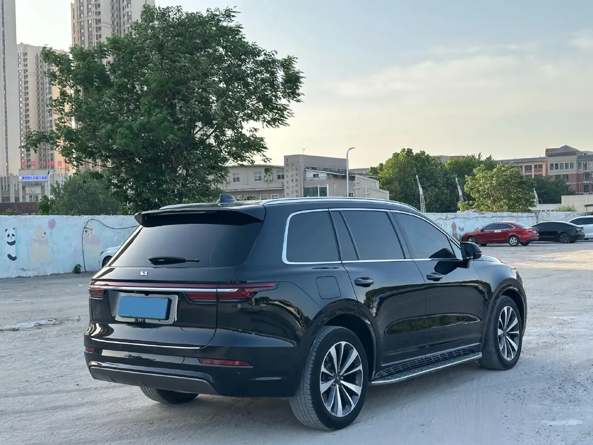 2020 Li ONE Range Extended 131HP REEV 40.5KWH,autocango,china used car exporter,china ev exporter,chinese used car exporter,chinese used ev exporter