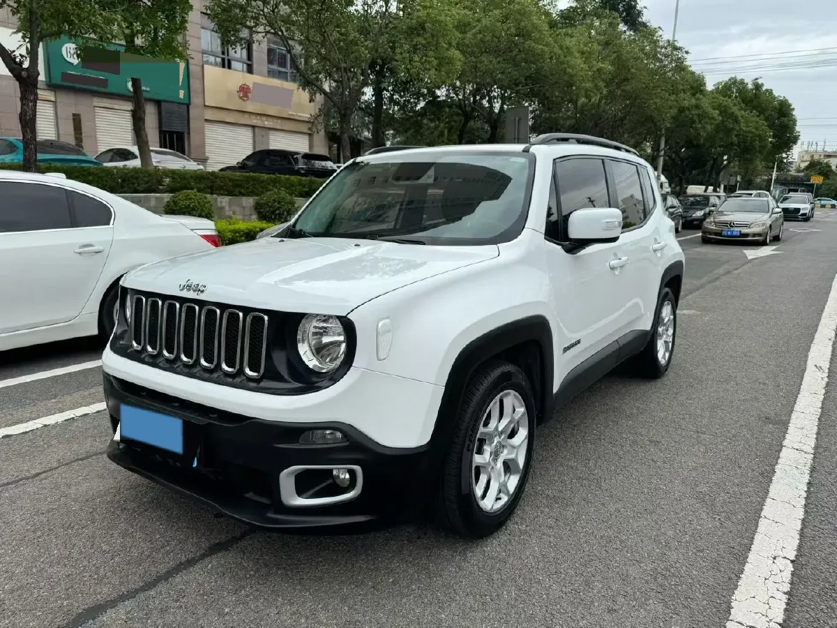 2017 Jeep Renegade 1.4T 150HP L4 7DCT,autocango,china used car exporter,china ev exporter,chinese used car exporter,chinese used ev exporter