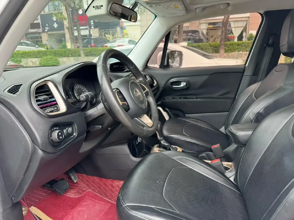 2017 Jeep Renegade 1.4T 150HP L4 7DCT,autocango,china used car exporter,china ev exporter,chinese used car exporter,chinese used ev exporter