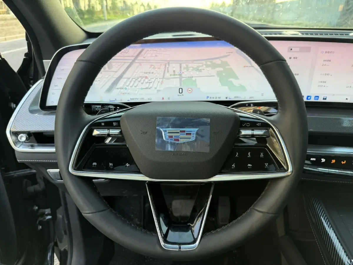 2025 Cadillac XT5 2.0T 237HP L4 9AT,autocango,china used car exporter,china ev exporter,chinese used car exporter,chinese used ev exporter
