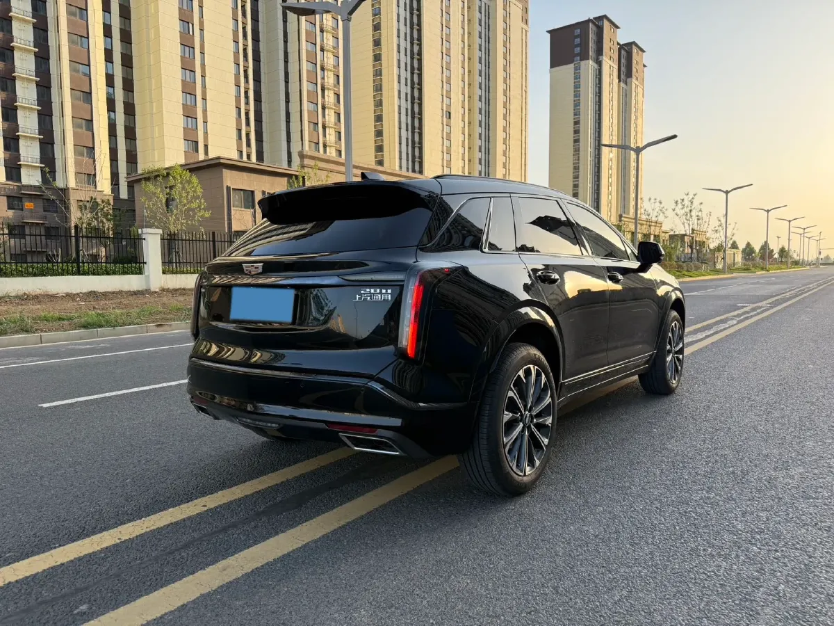 2025 Cadillac XT5 2.0T 237HP L4 9AT,autocango,china used car exporter,china ev exporter,chinese used car exporter,chinese used ev exporter