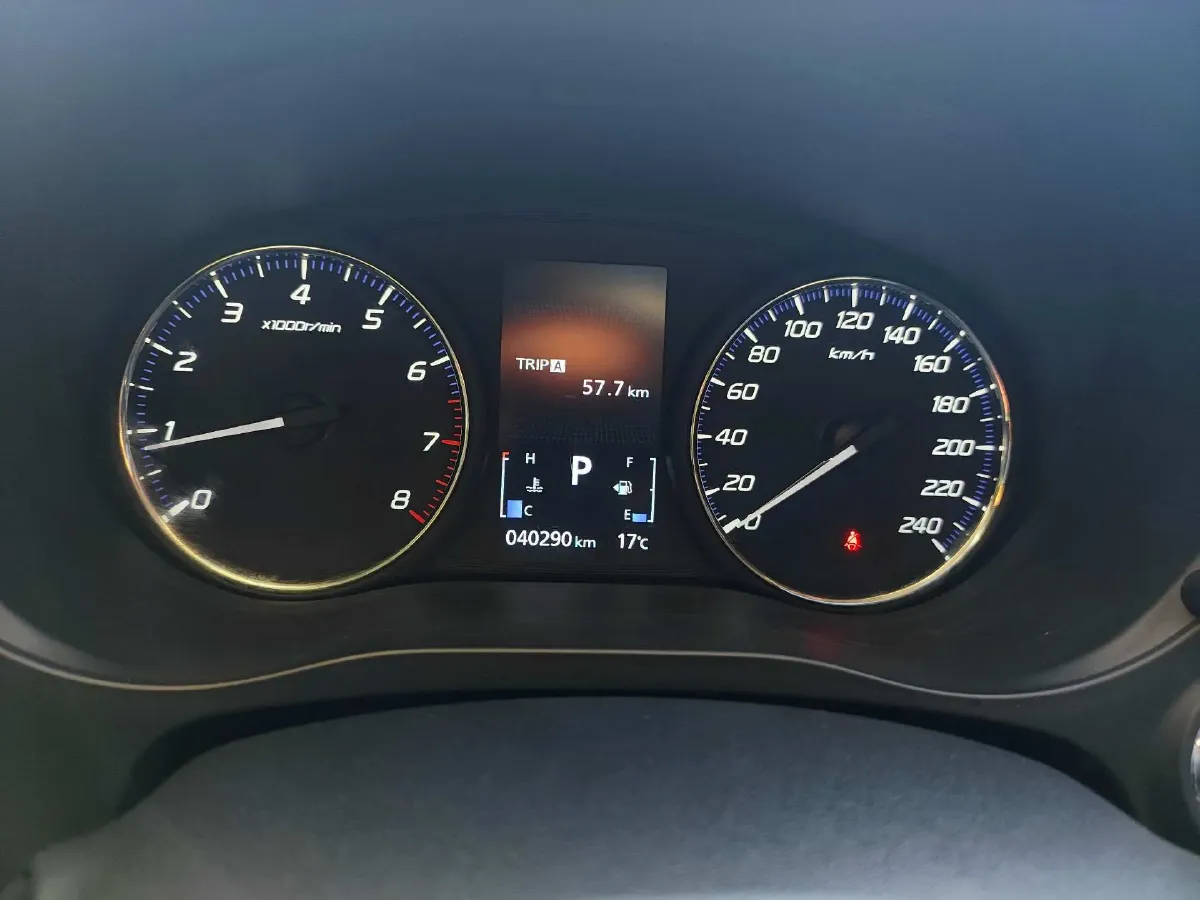 2020 Mitsubishi Outlander 2.0L 166HP L4 CVT,autocango,china used car exporter,china ev exporter,chinese used car exporter,chinese used ev exporter