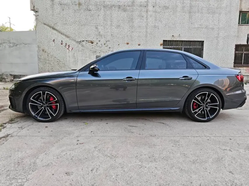 2024 Audi A4L 2.0T 245HP L4 7DCT,autocango,china used car exporter,china ev exporter,chinese used car exporter,chinese used ev exporter