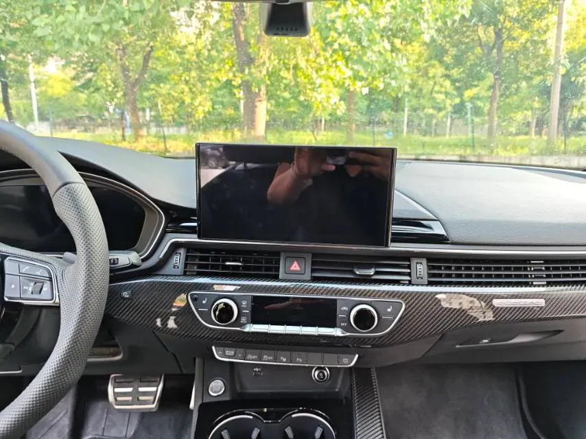2024 Audi A4L 2.0T 245HP L4 7DCT,autocango,china used car exporter,china ev exporter,chinese used car exporter,chinese used ev exporter
