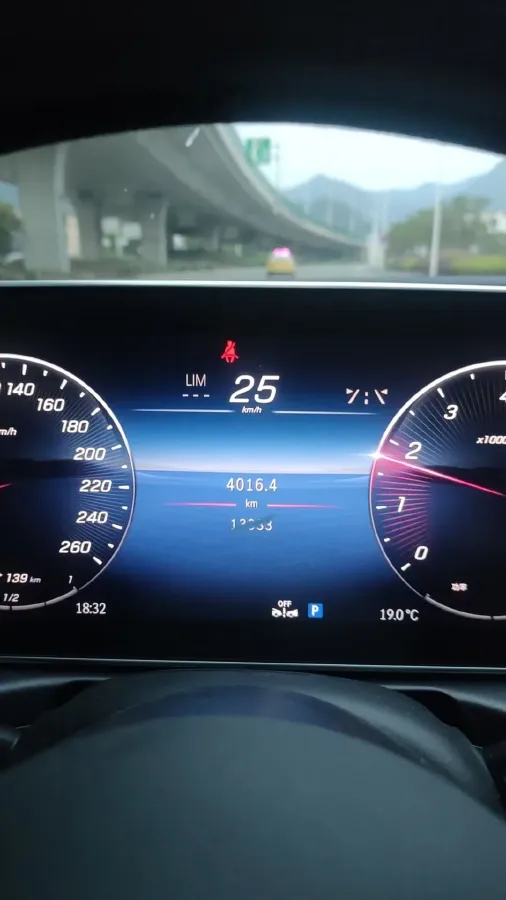 2024 Mercedes-Benz C Class 1.5T 204HP L4 9AT,autocango,china used car exporter,china ev exporter,chinese used car exporter,chinese used ev exporter